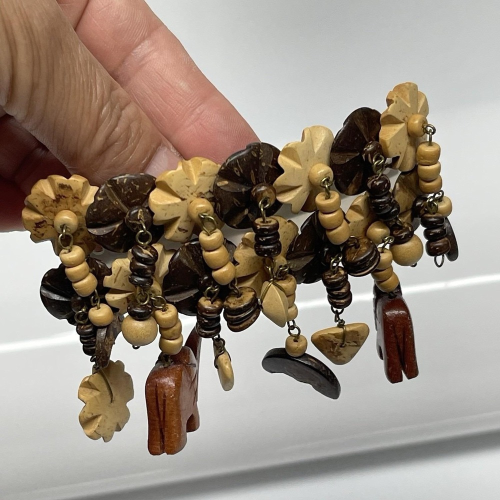 Vintage African‎ Safari Hair Barrette Hand Carved Wooden Elephants Beads Floral